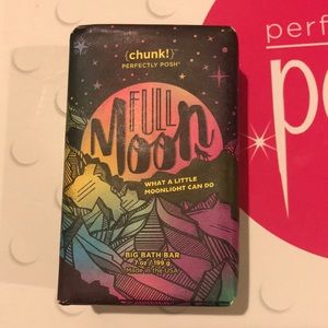 Perfectly Posh Full Moon Chunk